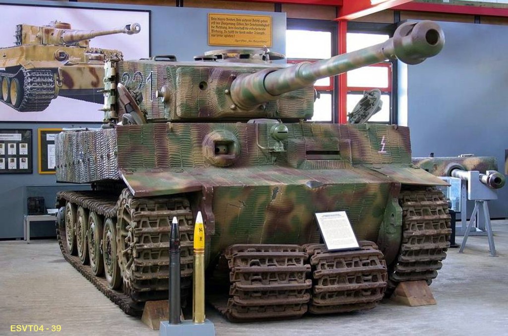 39).Tiger Tank Saumur.jpg